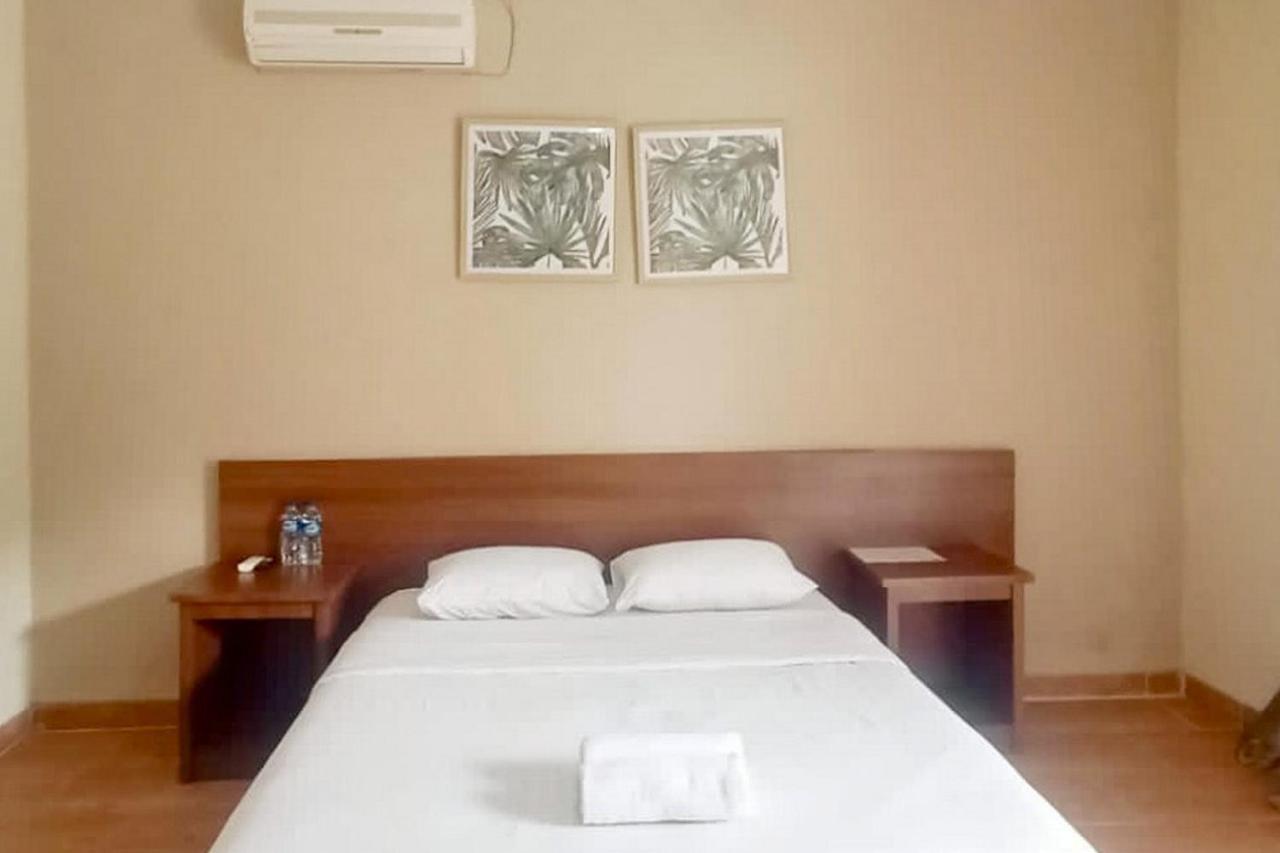 Hotel Shafira Pariaman Syariah Mitra Reddoorz Exterior foto
